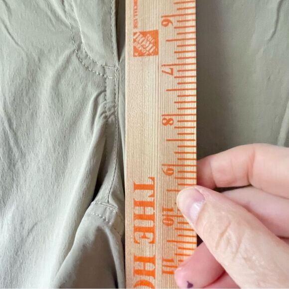 Womens L.L. Bean Performance Capri Pants Tan Khaki PFG sz. 14 #PP - Picture 10 of 11